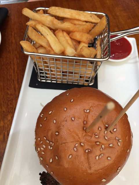 Adelphi Grill - Great Ocean Road Restaurant 4