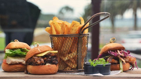 Clock By The Bay - Great Ocean Road Restaurant 2