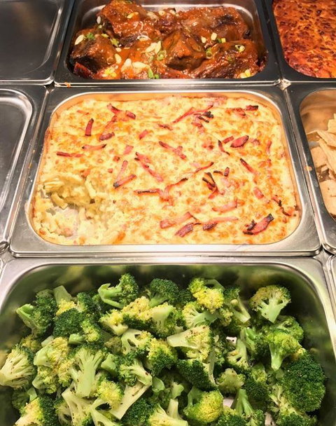 Famished Homestyle Food Bar - Great Ocean Road Restaurant 8