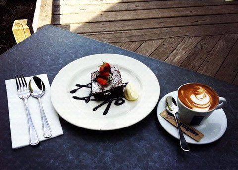 Bunkers Beach House - Great Ocean Road Restaurant 7