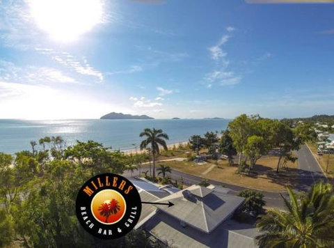 Millers Beach Bar & Grill - Great Ocean Road Restaurant 2