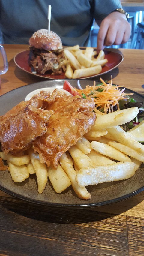 Beachfront Hotel - Great Ocean Road Restaurant 7