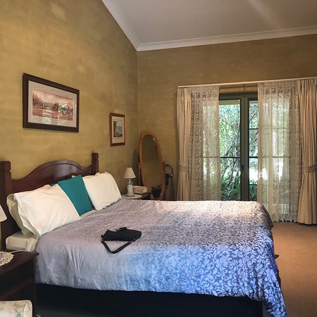 Smoky Cape Cafe & Spaghetti House - Great Ocean Road Restaurant 0