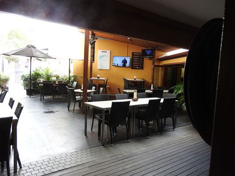 Yandina Hotel - Great Ocean Road Restaurant 5