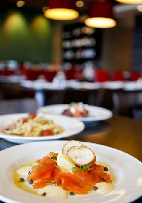 Renzo's Bar Cafe Italiano - Great Ocean Road Restaurant 5