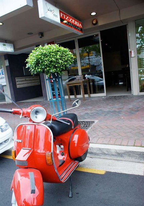 Coonalpyn Hotel - Great Ocean Road Restaurant 10