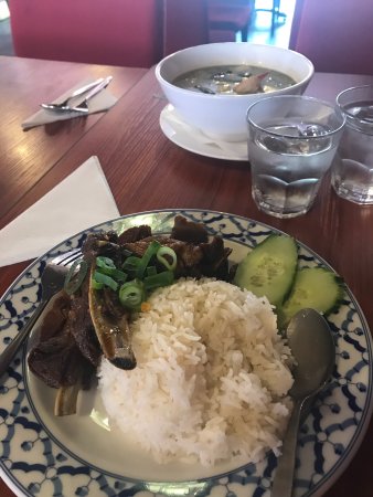 Basil Thai Cuisine And Hot Pot - Great Ocean Road Restaurant 0