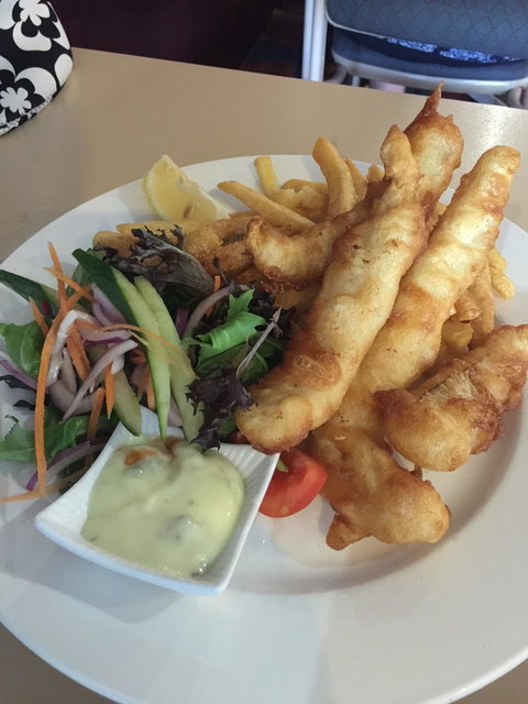 Elimatta Motor Inn - Bistro & Bar - Great Ocean Road Restaurant 2