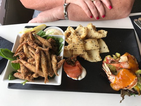 The Beach Restaurant - Great Ocean Road Restaurant 0