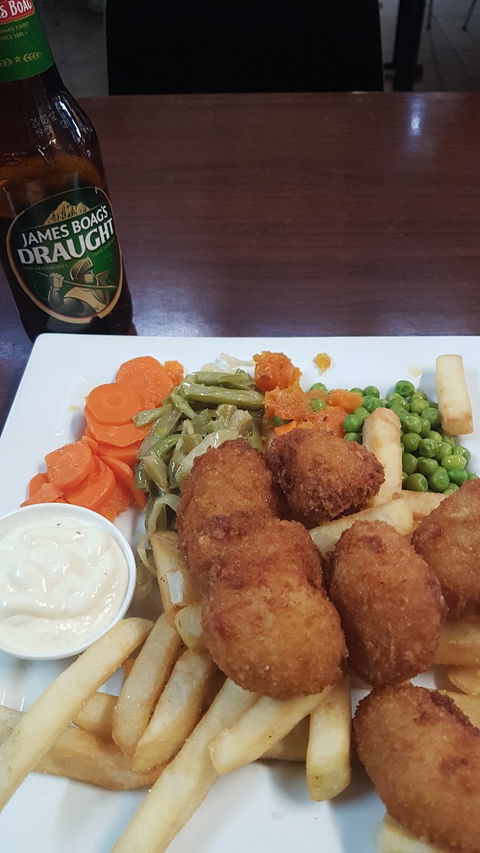 Lakeside Bar & Grill - Great Ocean Road Restaurant 2