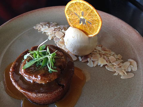 Young George - Great Ocean Road Restaurant 0