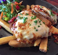 Hang Out Bar and Cafe - Great Ocean Road Restaurant