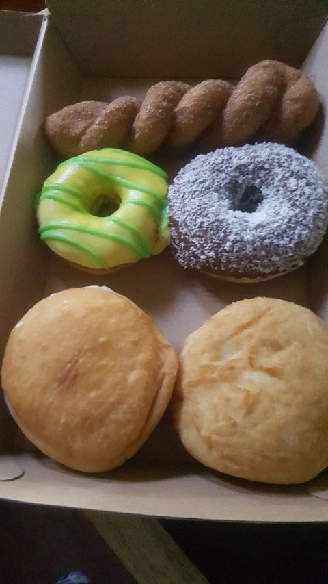 Happy Circle Donuts - Great Ocean Road Restaurant 1