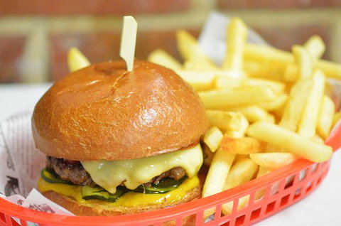 The Dunsborough - Great Ocean Road Restaurant 0