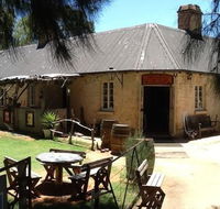 Overland Corner Hotel - Great Ocean Road Restaurant