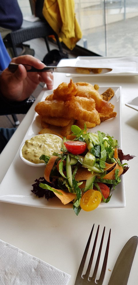 Paulett Wines & Bush DeVine Cafe - Great Ocean Road Restaurant 1