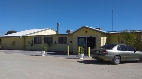 Port Clinton Community & Sports Club Inc - Great Ocean Road Restaurant 0