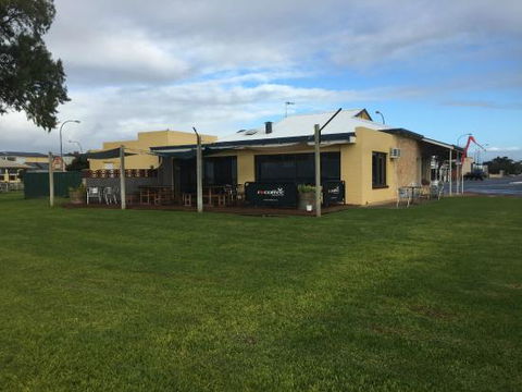 Ritz Cafe & Takeaway - Great Ocean Road Restaurant 0