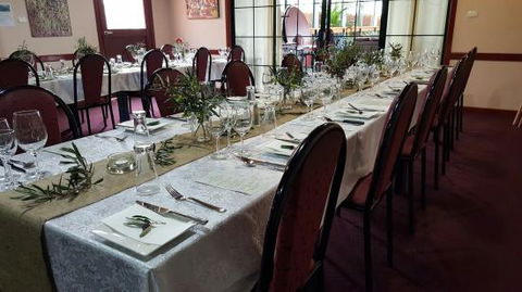 Tumby Bay Hotel Restaurant - Great Ocean Road Restaurant 0