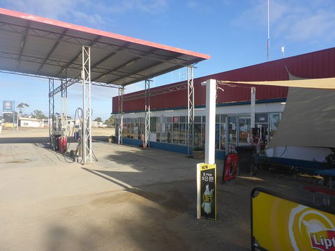 Yunta Truckstop - Great Ocean Road Restaurant 0