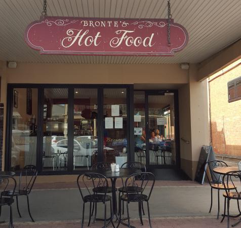 Bronte's Gourmet - Great Ocean Road Restaurant 0
