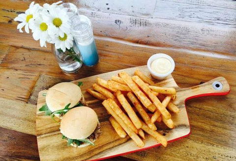 Quay Street Cafe & Bar - Great Ocean Road Restaurant 6