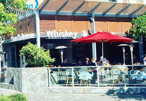 Buffalo Sears - Great Ocean Road Restaurant 0