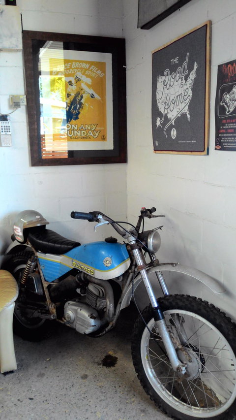 Iron & Resin Garage - Great Ocean Road Restaurant 3