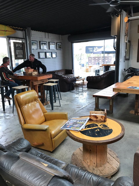 Iron & Resin Garage - Great Ocean Road Restaurant 4