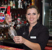 Advancetown Hotel - Great Ocean Road Restaurant