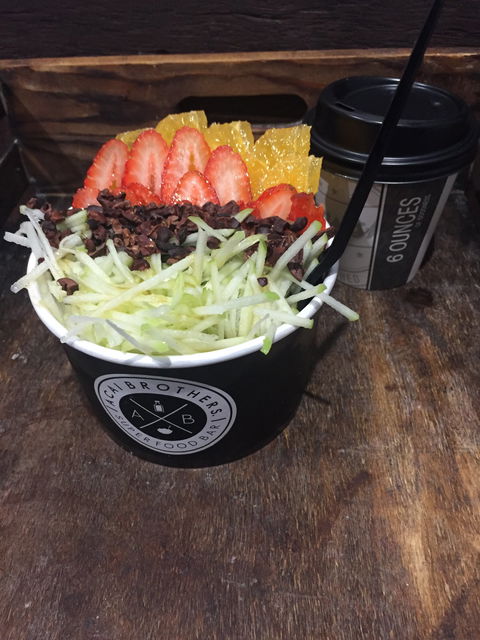 Acai Brothers Noosa Heads - Great Ocean Road Restaurant 1