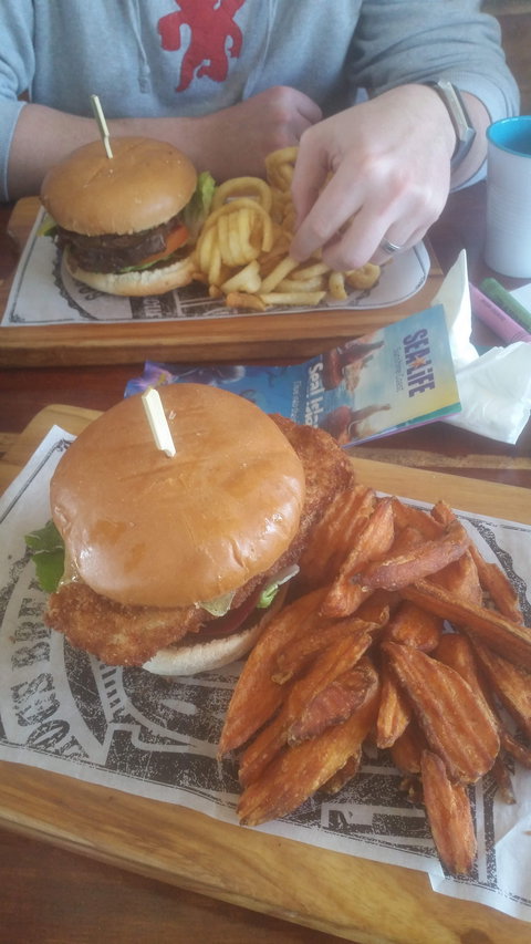 Hog's Breath Cafe Mooloolaba - Great Ocean Road Restaurant 2