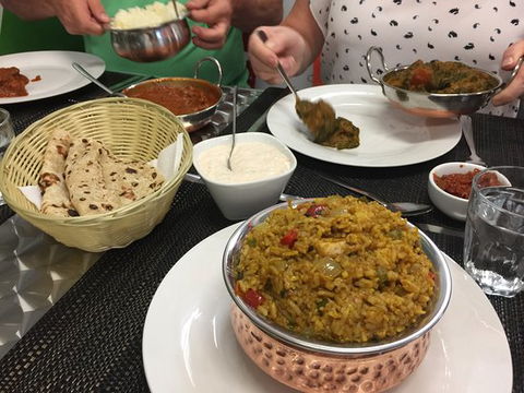Ravneels Curry House - Great Ocean Road Restaurant 0
