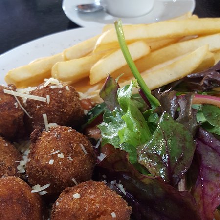 Jagads Epicurian Emporium - Great Ocean Road Restaurant 0