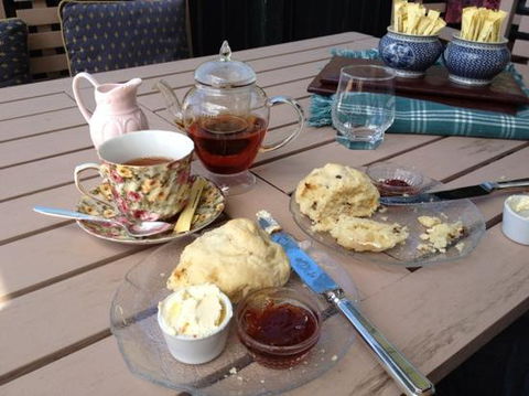 Geordie Lane Antiques & TeaRoom - Great Ocean Road Restaurant 0