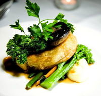 Harry's Restaurant and Redford Bar - Great Ocean Road Restaurant