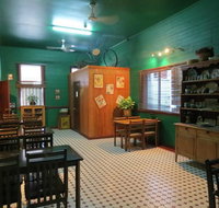 Irish Molly's Bar  Grill - Great Ocean Road Restaurant