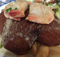 Larrikin Hotel Bistro. - Great Ocean Road Restaurant