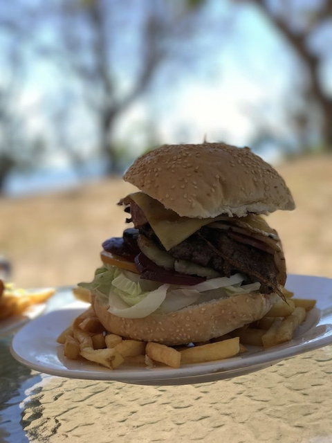 Dingo Beach Hotel & Units - Great Ocean Road Restaurant 6