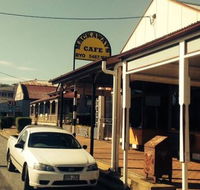 Mackaway's Cafe - Great Ocean Road Restaurant