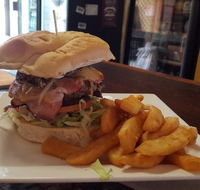 Nindigully Hotel - Great Ocean Road Restaurant