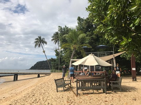 Sunset Bar Dunk Island - Great Ocean Road Restaurant 0