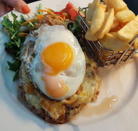 The Home Hotel Bistro - Great Ocean Road Restaurant