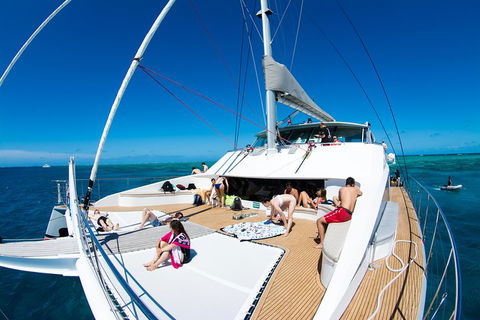 Passions Of Paradise Great Barrier Reef Snorkel And Dive Cruise From Cairns By Luxury Catamaran - Great Ocean Road Restaurant 3