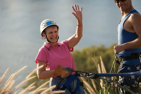 Abseiling The Kangaroo Point Cliffs In Brisbane - Great Ocean Road Restaurant 2