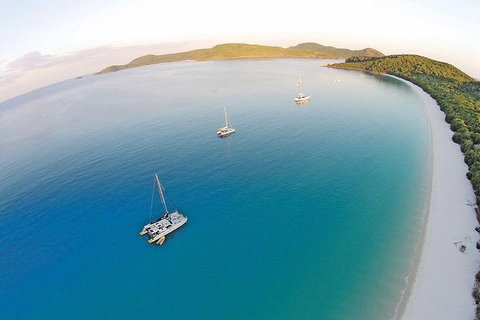 Sail, Snorkel, SUP & Kayak Charter Whitsundays - Great Ocean Road Restaurant 5