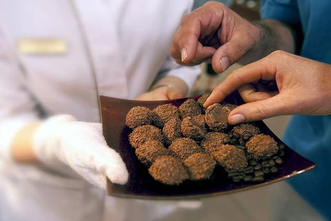 Explore Adelaide City Tour: Haigh's Tasting Chocolate & Adelaide Oval Tour - Great Ocean Road Restaurant 2