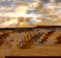 Pinnacle Desert Sunset and Night-time Stargazing Tour from Perth - Great Ocean Road Restaurant