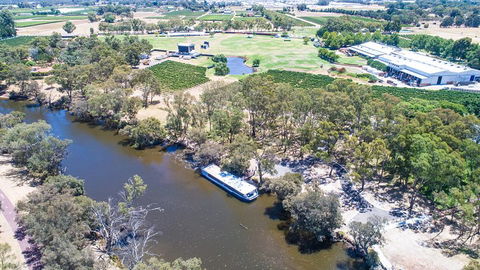 Taste Of The Valley Cruise From Perth - Great Ocean Road Restaurant 3