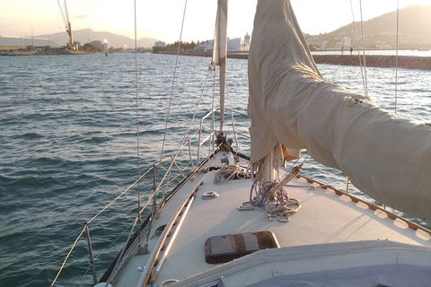 Townsville Private Hire Sunset Sail Sailing Cruise Boat Tour Charter Experience - Great Ocean Road Restaurant 2